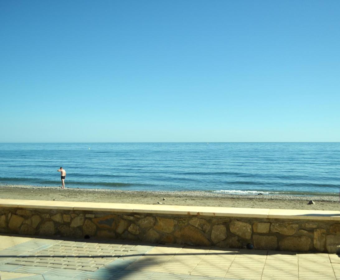 Maravilloso Estudio En Urbanizacion Centro Internacional En Algarrobo Costa A 50 Metros De La Playa Bagian luar foto